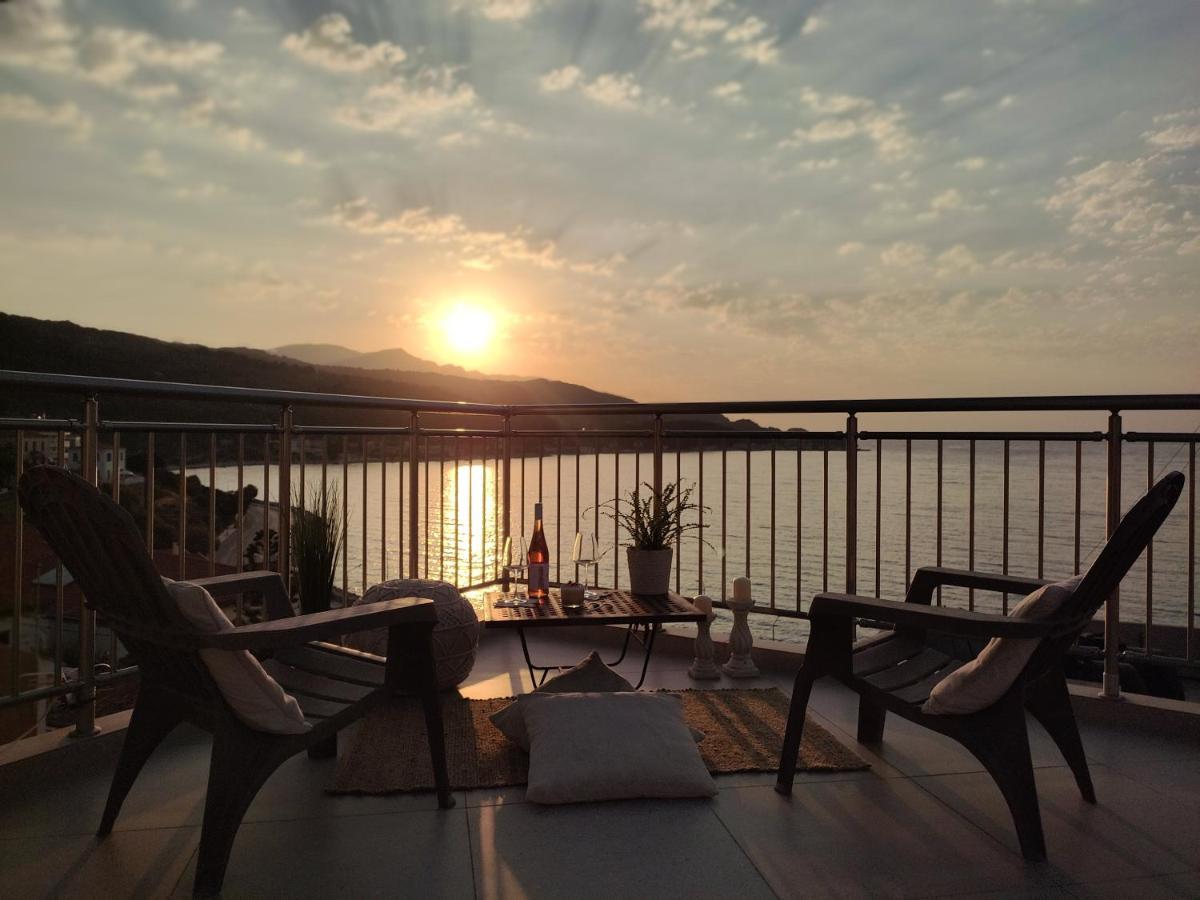 Angel's 2 * Samos Town